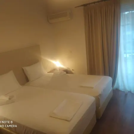 Paris Appartement Doukádes